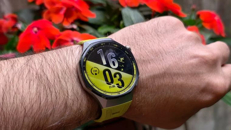 Recenze: Chytré hodinky Huawei Watch GT 7 Pro vylepšují vše. Zpozornit by měli hlavně lyžaři a golfisté