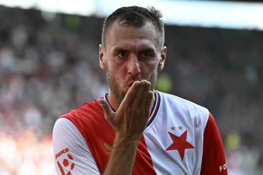 Chorý po schůzce s Tykačem definitivně zůstal ve Slavii, hattrick mu opět utekl