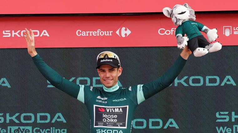 Druhé vítězství ve třech dnech. Hvězdný Wout van Aert znovu kraluje v místě, kde porazil i Vacka
