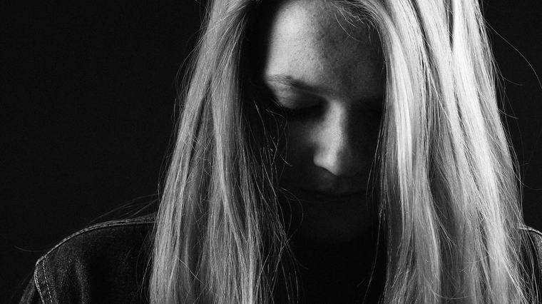 Aileen Wuornos: Příběh ženy, kterou svět odsoudil dřív, než ji vyslechl