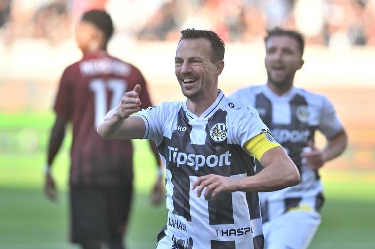 Hradec Králové - Sparta 2:1. Letenští po derby prohráli i na východě Čech