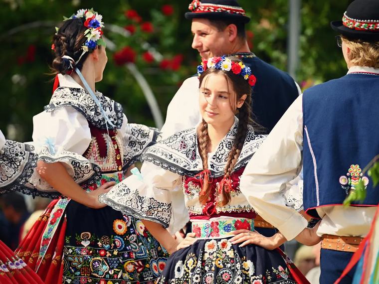 Kvíz: Rozumíte českým nářečím? Znáte ogara, erteple i čagan?
