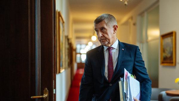Vláda schválila termíny změny letního a zimního času pro příštích pět let