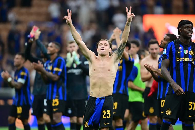 Inter zdolal Neapol, ačkoliv prohrával 0:2