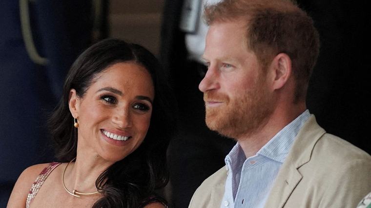 Britský král Karel III. potvrdil Harryho status neaktivního člena rodiny