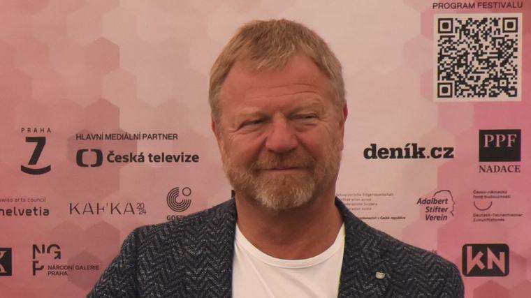 Maroš Kramár rozzuřil komunisty 12minutovým projevem. Rok ho nepustili před kameru