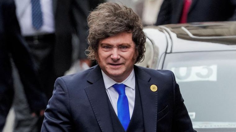 „Vane vítr změn.“ Argentinský prezident hrozí Británii, že jí vezme území