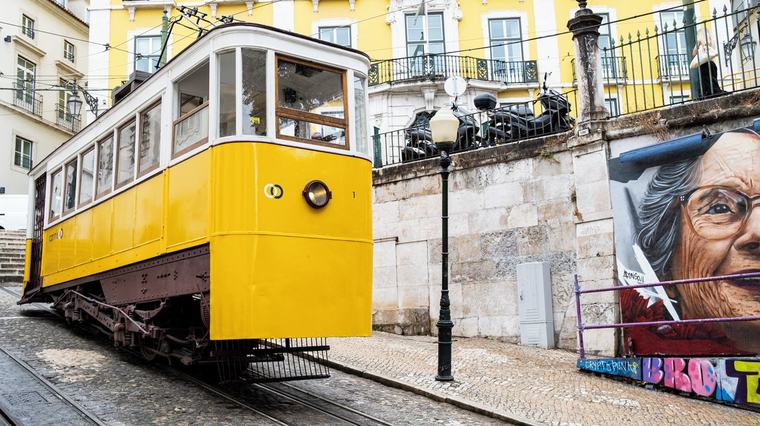 Tragickou nehodu lisabonské lanovky způsobila špatná údržba