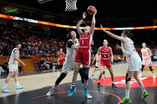 Basketbalistky na MS přišly po výhře USA nad Itálií o naději na play off