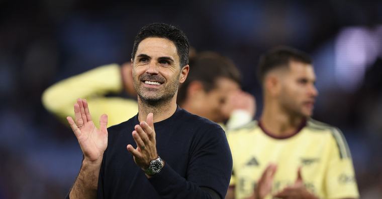 Arteta před derby utnul novináře: Že Chelsea trénuje s rugby náčiním? Úplně běžné