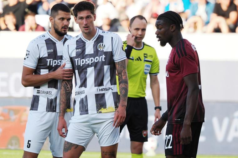 GLOSA: Čvančara se za Hradec vydal. Dřina, asistence a respekt ke Spartě