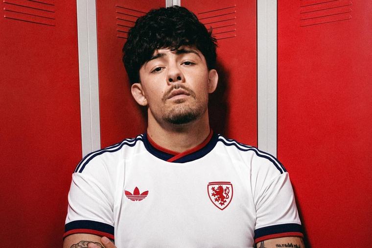 Nová éra českého fotbalu. Adidas odhalil dresy reprezentace. Co na ně říkáte?