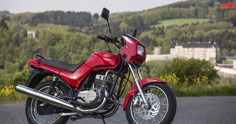 Nespolehlivý šunt za cenu zlata. Drahá nostalgie nám brání přiznat si pravdu o Jawě 350