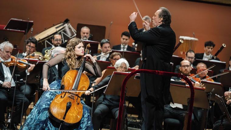 Recenze: Orchestr z La Scaly zahrál Dvořáka opojně, uvedl i ryze ruský večer