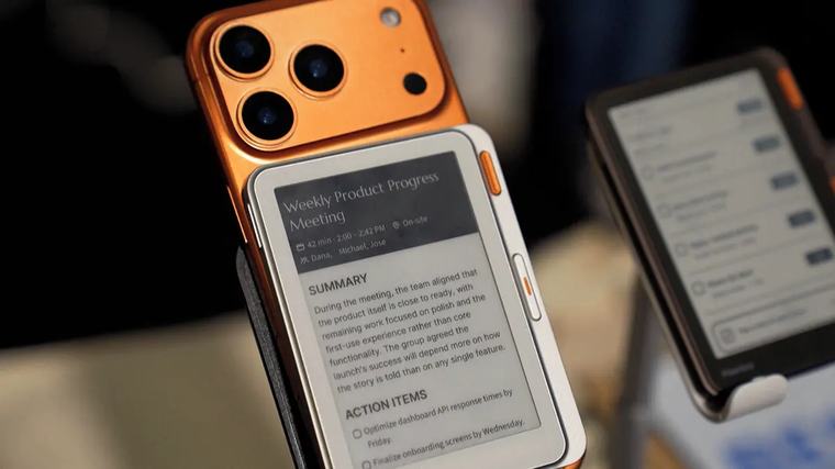 AI pomocníka připneme na mobil